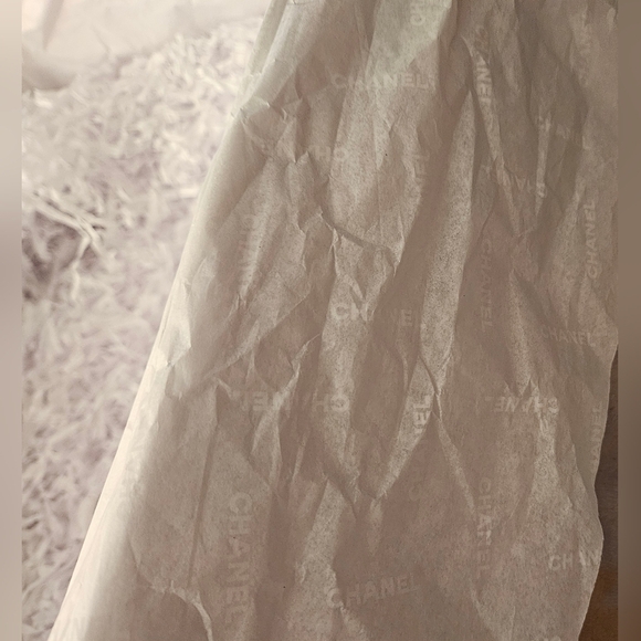 Chanel White Empty Gift Box Tissue Paper Bundle Handbag Wallet Jewelry Storage - Picture 7 of 16